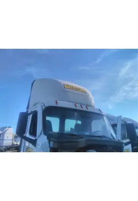 FREIGHTLINER CASCADIA 126 FAIRING, WIND DEFLECTOR ROOF