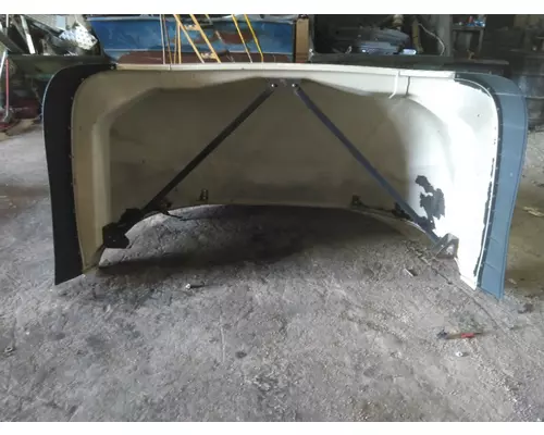 FREIGHTLINER CASCADIA 126 FAIRING, WIND DEFLECTOR ROOF