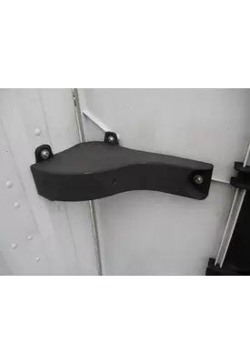 FREIGHTLINER CASCADIA 126 FAIRING BRACKET/MOUNT