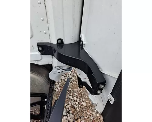 FREIGHTLINER CASCADIA 126 FAIRING BRACKETMOUNT