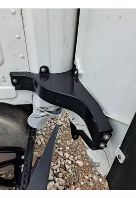 FREIGHTLINER CASCADIA 126 FAIRING BRACKET/MOUNT