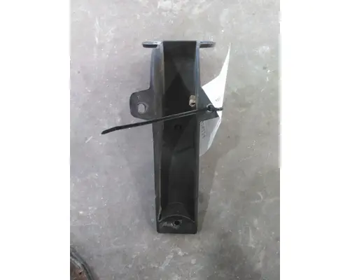 FREIGHTLINER CASCADIA 126 FAIRING BRACKETMOUNT