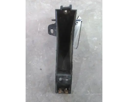 FREIGHTLINER CASCADIA 126 FAIRING BRACKETMOUNT