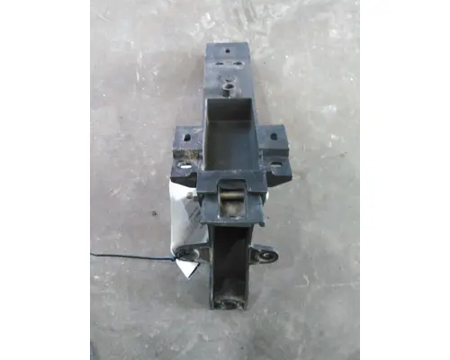 FREIGHTLINER CASCADIA 126 FAIRING BRACKETMOUNT