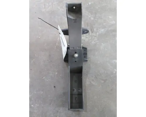 FREIGHTLINER CASCADIA 126 FAIRING BRACKETMOUNT