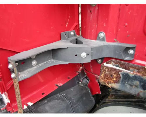 FREIGHTLINER CASCADIA 126 FAIRING BRACKETMOUNT