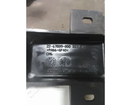 FREIGHTLINER CASCADIA 126 FAIRING BRACKETMOUNT