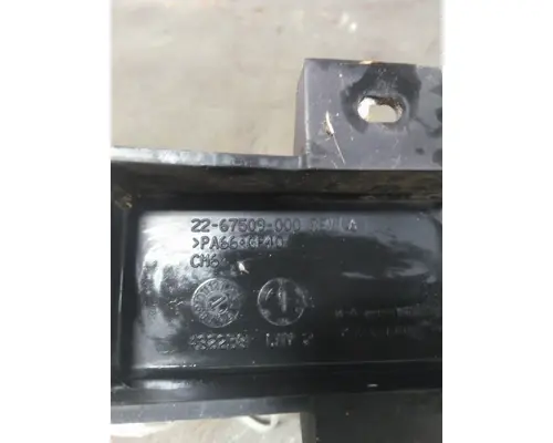 FREIGHTLINER CASCADIA 126 FAIRING BRACKETMOUNT