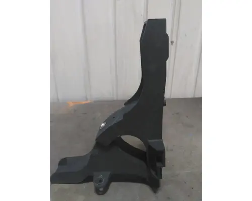 FREIGHTLINER CASCADIA 126 FAIRING BRACKETMOUNT