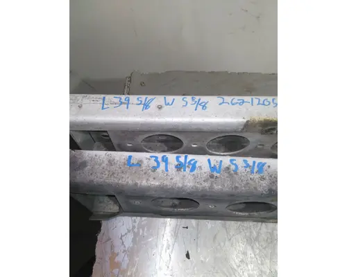 FREIGHTLINER CASCADIA 126 FAIRING STEP