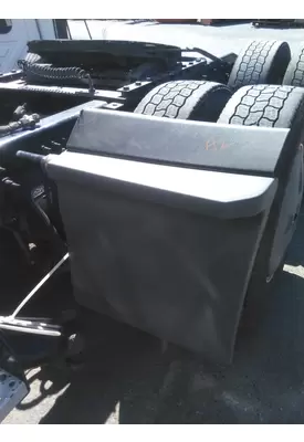 FREIGHTLINER CASCADIA 126 FENDER, QUARTER/HALF REAR