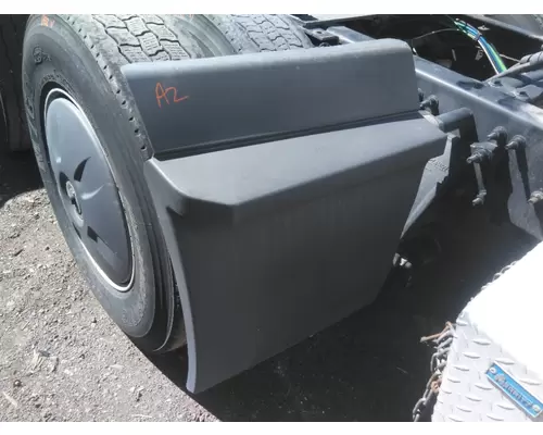 FREIGHTLINER CASCADIA 126 FENDER, QUARTERHALF REAR