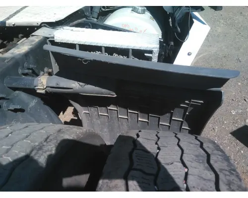 FREIGHTLINER CASCADIA 126 FENDER, QUARTERHALF REAR