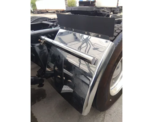 FREIGHTLINER CASCADIA 126 FENDER, QUARTER/HALF REAR
