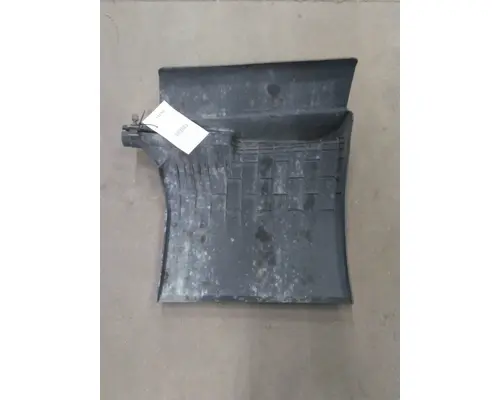 FREIGHTLINER CASCADIA 126 FENDER, QUARTERHALF REAR