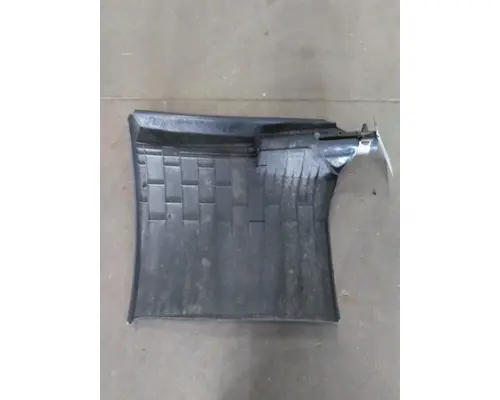 FREIGHTLINER CASCADIA 126 FENDER, QUARTERHALF REAR
