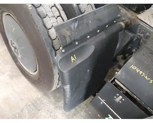 FREIGHTLINER CASCADIA 126 FENDER, QUARTERHALF REAR