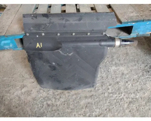 FREIGHTLINER CASCADIA 126 FENDER, QUARTERHALF REAR