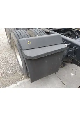 FREIGHTLINER CASCADIA 126 FENDER, QUARTER/HALF REAR