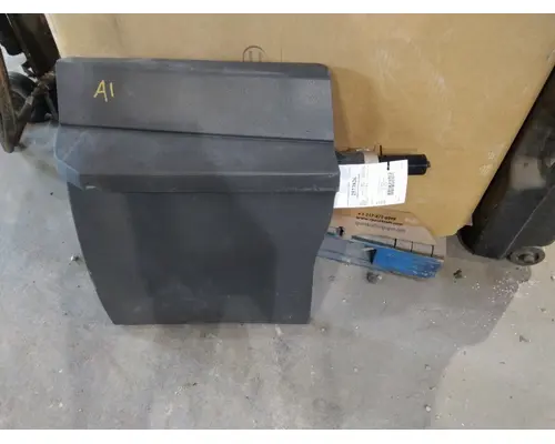 FREIGHTLINER CASCADIA 126 FENDER, QUARTERHALF REAR