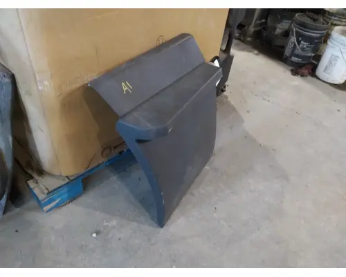 FREIGHTLINER CASCADIA 126 FENDER, QUARTERHALF REAR