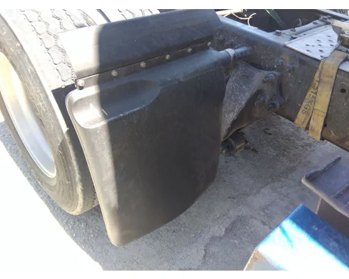 FREIGHTLINER CASCADIA 126 FENDER, QUARTER/HALF REAR