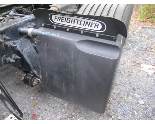 FREIGHTLINER CASCADIA 126 FENDER, QUARTERHALF REAR