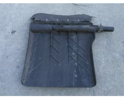FREIGHTLINER CASCADIA 126 FENDER, QUARTERHALF REAR
