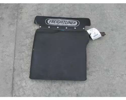 FREIGHTLINER CASCADIA 126 FENDER, QUARTERHALF REAR