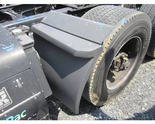 FREIGHTLINER CASCADIA 126 FENDER, QUARTERHALF REAR