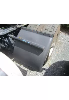 FREIGHTLINER CASCADIA 126 FENDER, QUARTER/HALF REAR