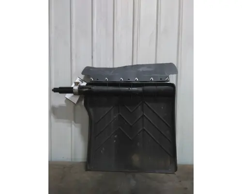 FREIGHTLINER CASCADIA 126 FENDER, QUARTERHALF REAR