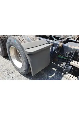 FREIGHTLINER CASCADIA 126 FENDER, QUARTER/HALF REAR