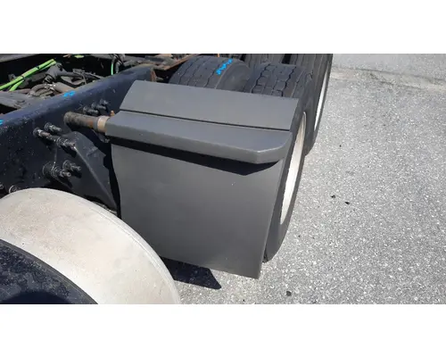 FREIGHTLINER CASCADIA 126 FENDER, QUARTERHALF REAR
