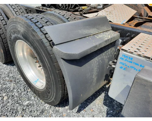 FREIGHTLINER CASCADIA 126 FENDER, QUARTER/HALF REAR