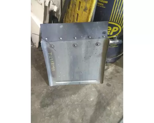 FREIGHTLINER CASCADIA 126 FENDER, QUARTERHALF REAR