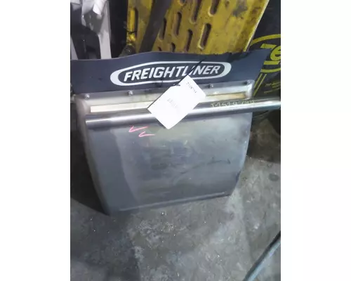 FREIGHTLINER CASCADIA 126 FENDER, QUARTERHALF REAR