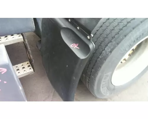 FREIGHTLINER CASCADIA 126 FENDER, QUARTERHALF REAR