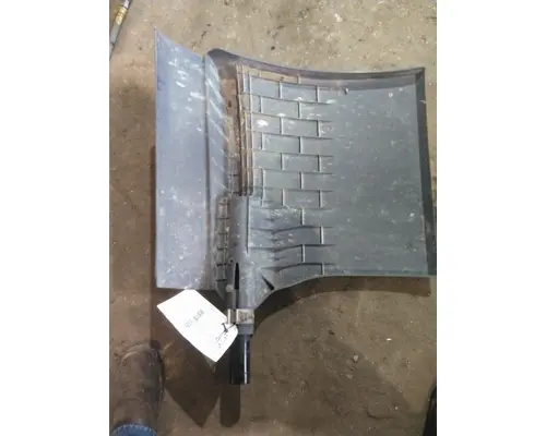 FREIGHTLINER CASCADIA 126 FENDER, QUARTERHALF REAR