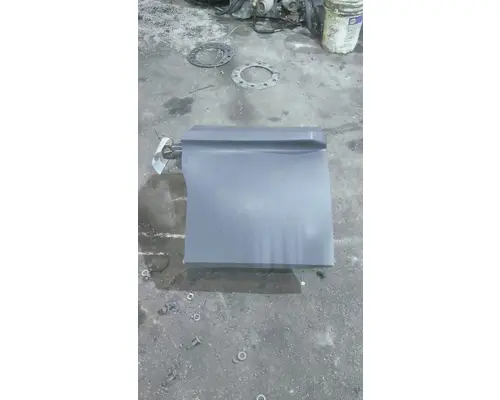 FREIGHTLINER CASCADIA 126 FENDER, QUARTERHALF REAR