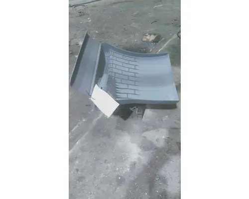 FREIGHTLINER CASCADIA 126 FENDER, QUARTERHALF REAR