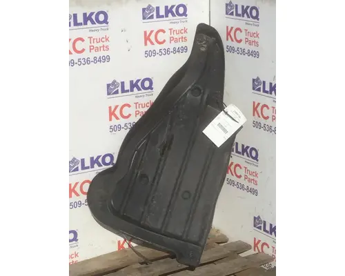 FREIGHTLINER CASCADIA 126 FENDER, SPLASH SHIELDGUARD