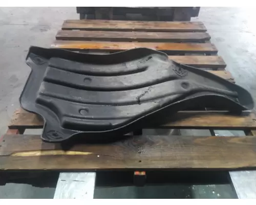 FREIGHTLINER CASCADIA 126 FENDER, SPLASH SHIELDGUARD