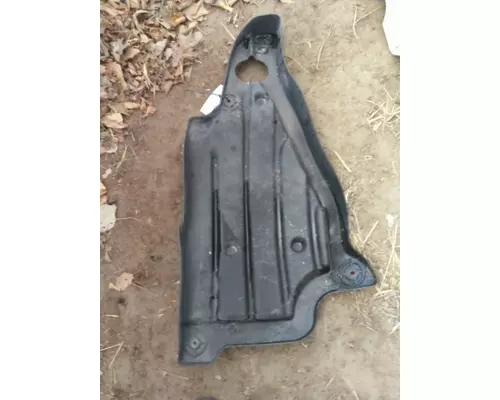 FREIGHTLINER CASCADIA 126 FENDER, SPLASH SHIELDGUARD