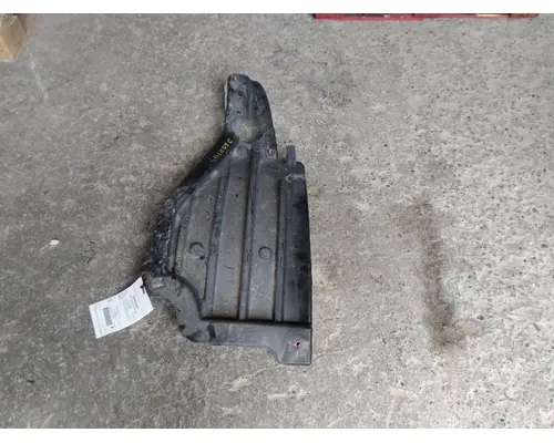 FREIGHTLINER CASCADIA 126 FENDER, SPLASH SHIELDGUARD