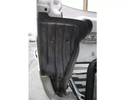 FREIGHTLINER CASCADIA 126 FENDER, SPLASH SHIELDGUARD