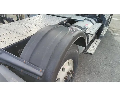 FREIGHTLINER CASCADIA 126 FENDER ASSEMBLY, REAR