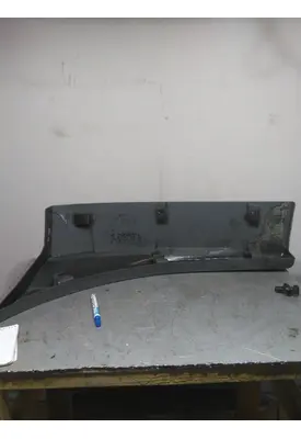 FREIGHTLINER CASCADIA 126 FENDER EXTENSION