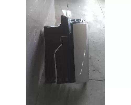FREIGHTLINER CASCADIA 126 FENDER EXTENSION