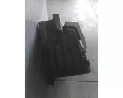 FREIGHTLINER CASCADIA 126 FENDER EXTENSION